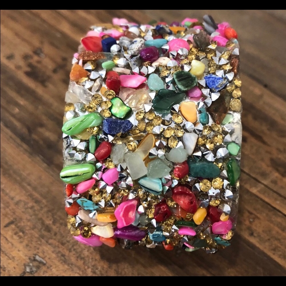 🌸 NWT 2.75” Beautiful and Colorful Statement Bracelet 🌸 - Picture 3 of 7